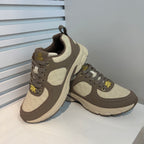 Velora Chunky Sneakers met Bee Details – Taupe/Beige