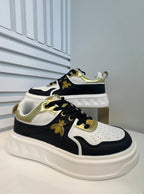 Vio Platform Sneakers met Bee Details