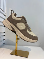 Velora Chunky Sneakers met Bee Details – Taupe/Beige